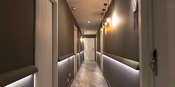 Gestione intelligente dei consumi energetici: strategie per il settore hospitality